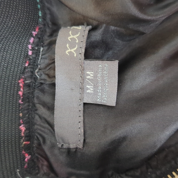 Floral Skirt | size M - Picture 6 of 7